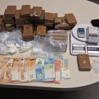 Voghera: fermato per un controllo dai carabinieri viene trovato con la droga, 62enne arrestato