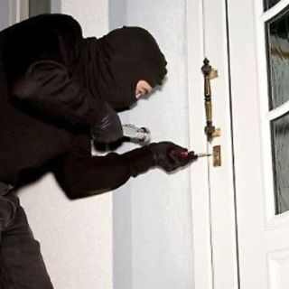 Furti nelle case tra Lombardia e Piemonte: dieci misure cautelari