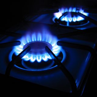 Bollette, che stangata: luce + 55%, gas + 42%