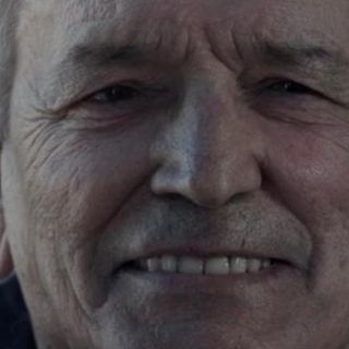 Malore in casa per Gigi Riva: la Sardegna in ansia per Rombo di Tuono