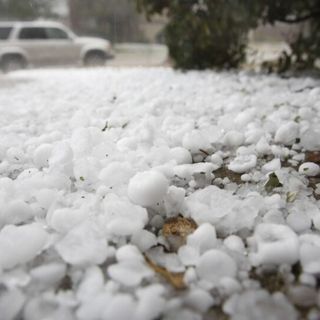 Grandine a Varese e in Oltrepò, famiglia evacuata
