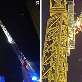 FOTO E VIDEO. Castronno (VA), giovane s'arrampica nella notte su una gru di 25 metri: raggiunto e salvato