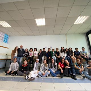 Vigevano, alla scuola media Robecchi torna il giornale scolastico digitale “The new wanted”, secondo compleanno