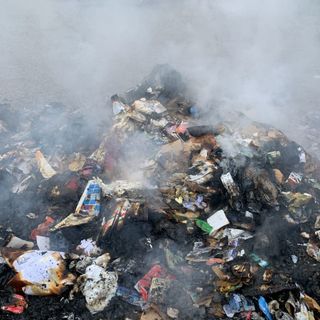 Abbiategrasso, pile conferite erroneamente in un compattatore della carta che prende fuoco. Il presidente Bonasegale: “Più” senso civico e attenzione da parte della cittadinanza per la salvaguardia del nostro eco-sistema”