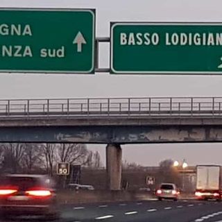 Incidente a Lodi in A1, tre feriti