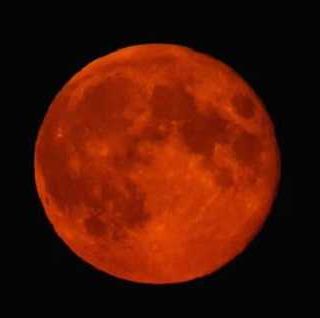 Eclissi lunare nella notte tra sabato e domenica: in Italia sarà visibile dalle 4.28 fino all'inizio della fase totale