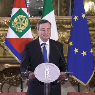 Più zone rosse locali, anche dei comuni limitrofi a quelli dove circolano le varianti. Sarà prorogato il divieto di spostamento tra regioni