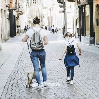 Lombardia verso la conferma della zona gialla. Fontana: «Situazione in costante miglioramento»