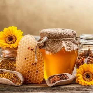 Gli apicoltori lombardi lanciano l’allarme miele