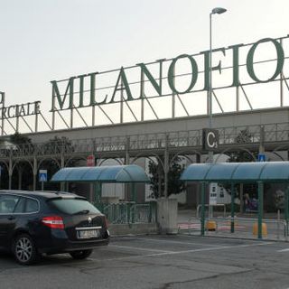 Riaperto il Carrefour di Assago, convalidato arresto dell’aggressore