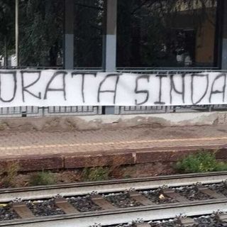 ”Morata sindaco”: il caso Ballarini sale, sui social.. e in stazione a Corbetta