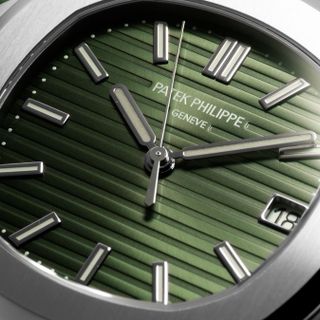 Ruba 3 orologi del valore di 500 mila euro, fermato a Milano un nordafricano