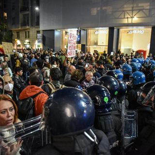 No Green Pass Milano: un arresto e 16 identificati