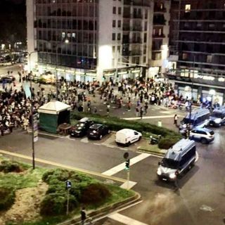 Milano, corteo No Green Pass: 11 in Questura, 5 arrestati