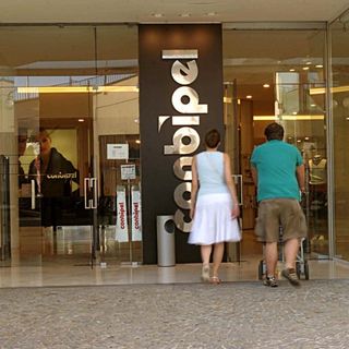 Conbipel: lunedì sciopero, 1400 posti di lavoro a rischio