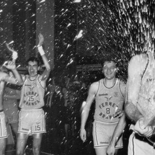 Basket: 30 anni dopo, Pavia riabbraccia la leggenda Oscar Schmidt
