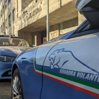 Rissa nella notte a Novara, fermati 5 giovani