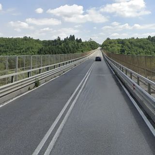Un'immagine del ponte di Cairate tratta da Google