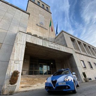 Bimba di 14 mesi scomparsa da un anno rintracciata a Novara. Era abbandonata e positiva alla cocaina. Tre indagati