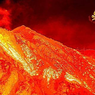 Il fronte dell'incendio ripreso dai droni con termocamera dei vigili del fuoco varesini