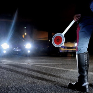 Vercelli: modificava la targa con il nastro adesivo per non pagare l’autostrada
