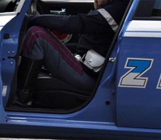 Lodi, pensionato ubriaco tampona la Polizia e scatta la denuncia