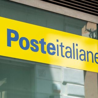 Poste Italiane: pensione di ottobre, la data del pagamento e il calendario per il ritiro allo sportello