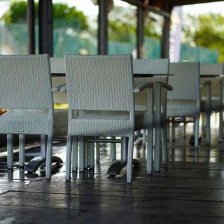 Alle 17 il governo decide sulle chiusure nei weekend: mobilità solo nel proprio comune o stop totale?