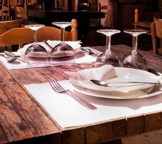 Ristoranti, bar, palestre, cinema: per la riapertura bisogna aspettare almeno metà maggio. Ecco le ipotesi al vaglio