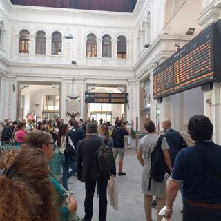Terremoto a Genova, ritardi e cancellazioni sulle linee ferroviarie