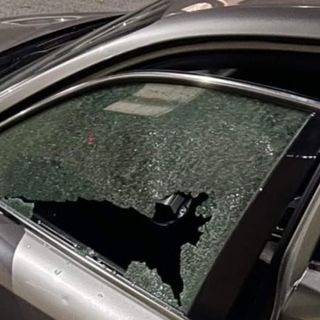 Milano, rompe i vetri di 11 auto (compresa una Croce Rossa): arrestato 28enne