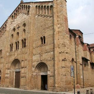 Pavia, timori per la basilica di San Michele Maggiore