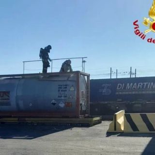 Segrate: perdita cloruro da cisterna ferroviaria, 4 operai sotto osservazione