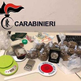 Chili di droga in casa: operazione dei Carabinieri, arresti ad Albairate e Cisliano