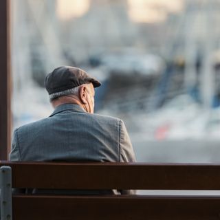 Milano, dramma della solitudine a Natale: pensionato muore solo in ospedale, unico parente un fratello in Sicilia. All’oscuro di tutto