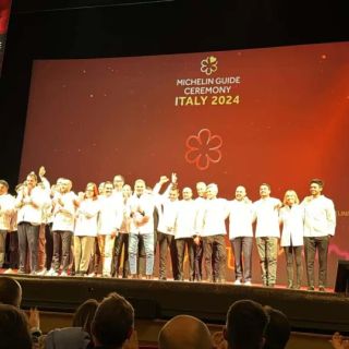 Guida Michelin 2024: sette nuove Stelle in Lombardia, confermate le Tre Stelle a Bartolini, Vittorio e Pescatore