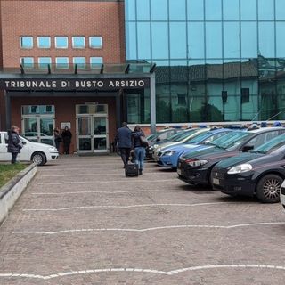 Narcotizza e violenta la ex, patteggia due anni. Per il medico anche l’accusa di revenge porn