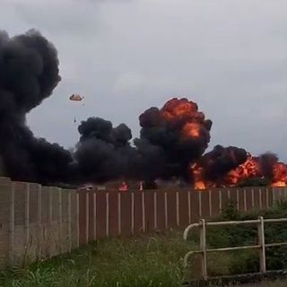 Incidente aereo, mezzo delle Frecce Tricolori si schianta nella zona di Caselle: morta una bimba di 5 anni