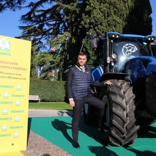 Energia: Coldiretti, arriva nei campi primo trattore a biometano