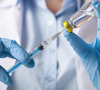 Vaccino, verso il richiamo per chi ha fatto Johnson &amp; Johnson: «Dopo due mesi ridotta l'efficacia»