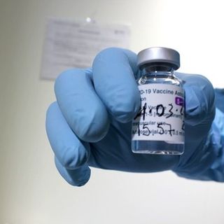 La Regione: «Seconda dose di Pfizer o Moderna in base alle disponibilità agli under 60 già vaccinati con Astrazeneca»