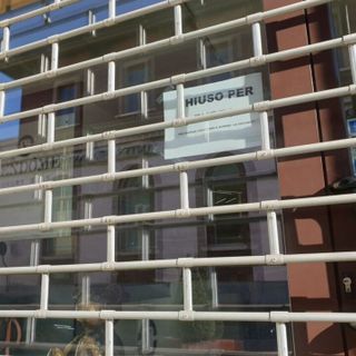 Magenta: ladri in via Roma, svaligiato il negozio di articoli di lusso Vendôme