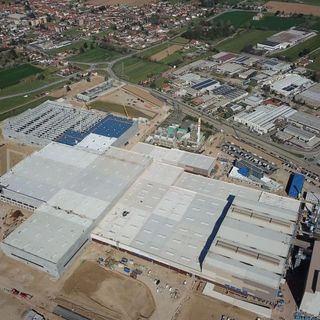 Giorni storici a Boffalora: Vetropack &quot;accende&quot; i forni, l’ex Saffa rivive