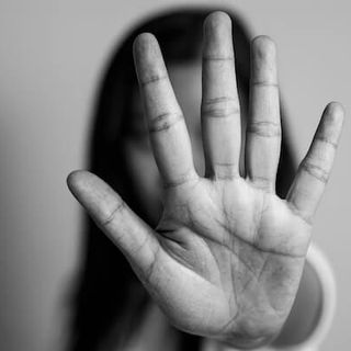 Milano: presunta violenza sessuale di gruppo dopo una serata in disco. Sono tre gli arrestati