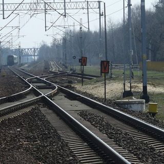 Arena Po: persona muore travolta da un treno