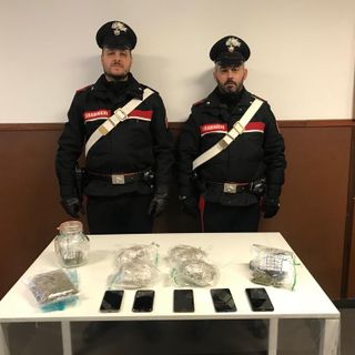 Vigevano: spaccio di sostanze stupefacenti davanti alla scuola, in manette due persone