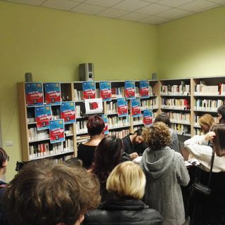 Gambolò, presentazione da record. Più di 70 persone in biblioteca per il libro di Francesco Cannadoro