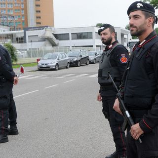 Carabinieri e Poliziotti, forze dell’ordine: grazie. Di Andrea Pasini