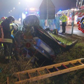 Tragedia a Inverno e Monteleone, muore infermiera 27enne dopo uno schianto con l'auto