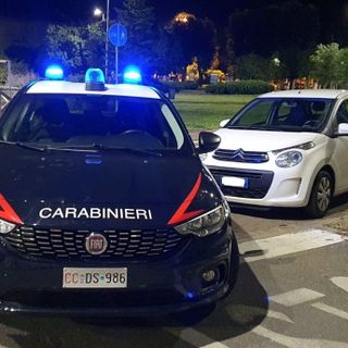 Voghera: guida in contromano per eludere i controlli dei carabinieri, denunciato un minorenne